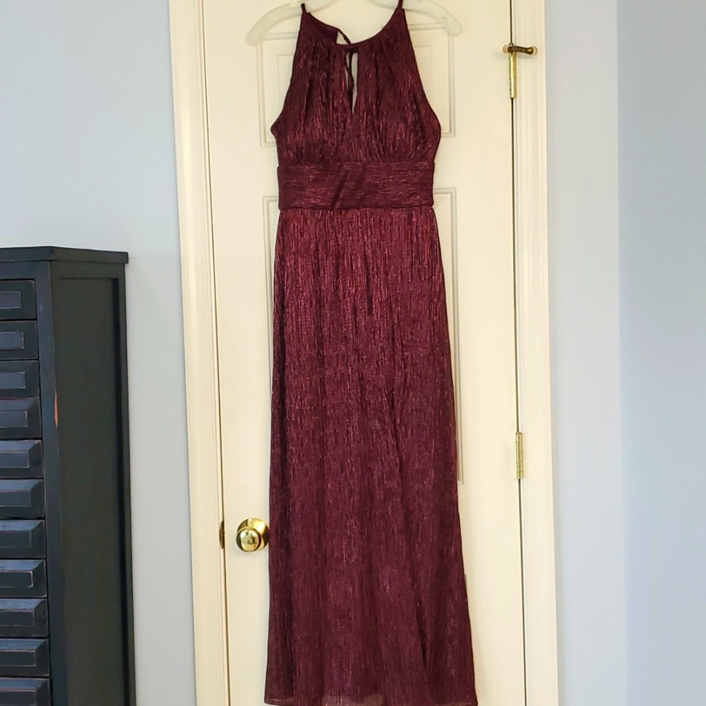 Gorgeous purple/burgundy formal dress